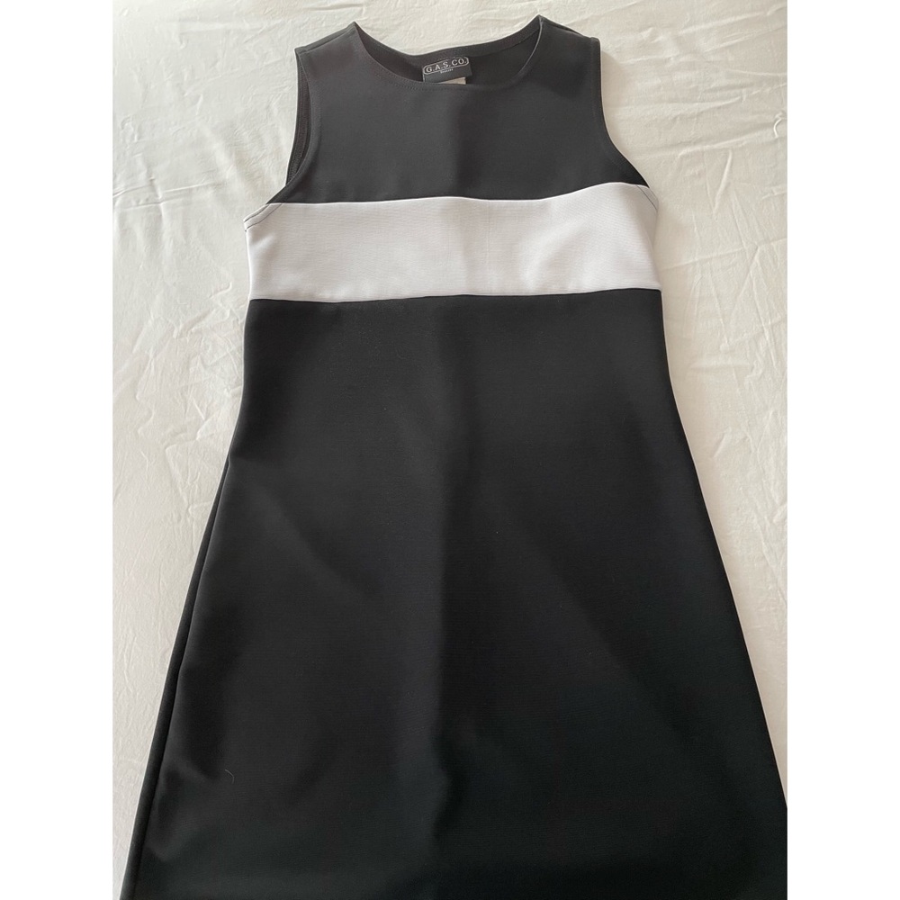 Black and White Sleeveless Dress